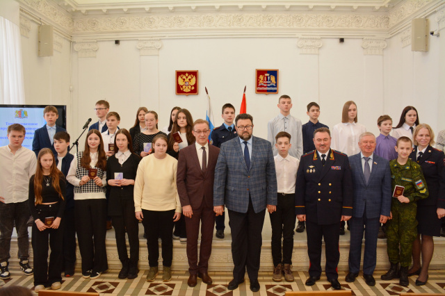 Юным ивановцам вручили паспорта граждан Российской Федерации