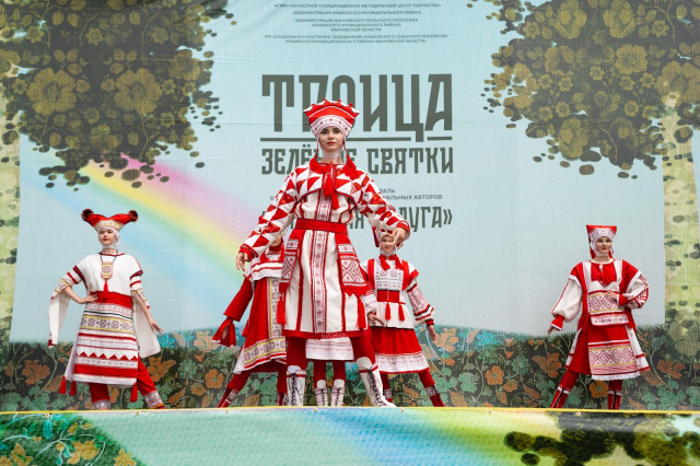 Депутаты поздравили жителей сельских поселений Кинешемского и Ильинского районов с днем малой родины
