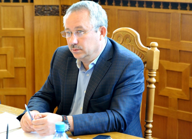 Игорь Светушков провел заседание комитета по госстроительству, законности и местному самоуправлению