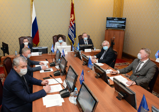 Открылась весенняя сессия регионального парламента Открылась весенняя сессия регионального парламента