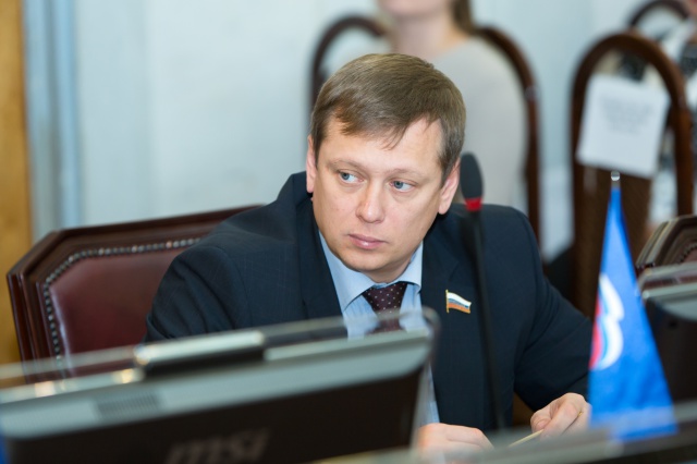 Сергей Рыбаков помог Палехскому Дому ремесел