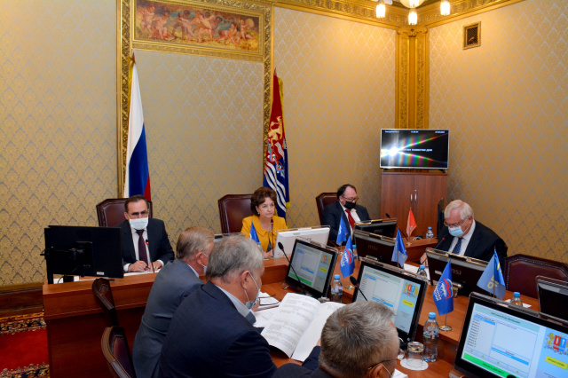 Состоялось пленарное заседание регионального парламента