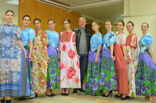 В Иванове подвели итоги конкурса-фестиваля «Славим Россию!» В Иванове подвели итоги конкурса-фестиваля «Славим Россию!»