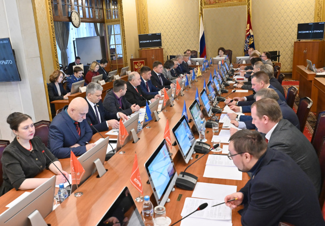 Открылась весенняя сессия регионального парламента