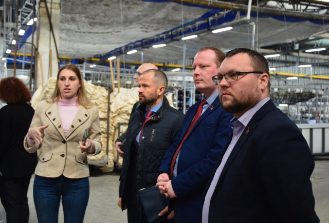 Депутаты Госдумы и регионального парламента провели рабочий день в Кинешме