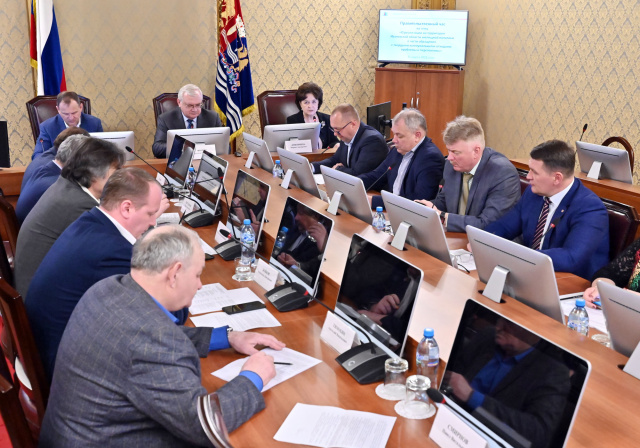 Правительственный час по проблемам обращения с ТКО состоялся в Ивановской областной Думе