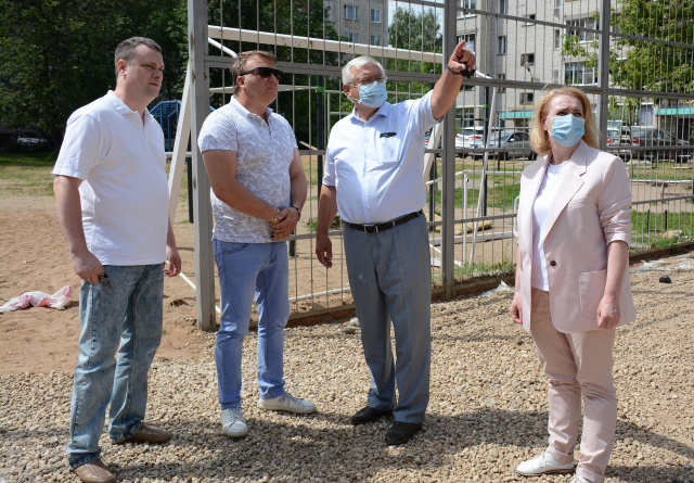 Под депутатским контролем