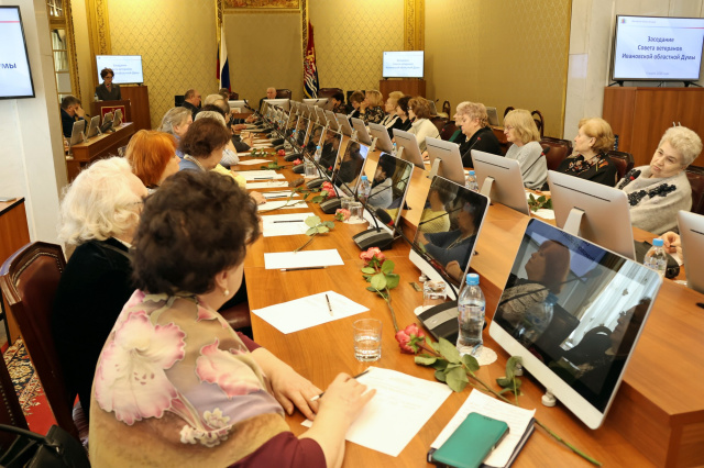 Совет ветеранов Ивановской областной Думы обсудил развитие строительной отрасли