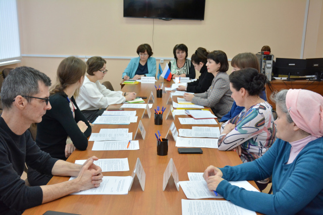 Анна Малышкина приняла участие в заседании рабочей группы при Уполномоченном по правам ребенка