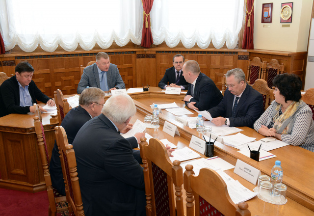 Комитет по бюджету рассмотрел пакет федеральных законопроектов