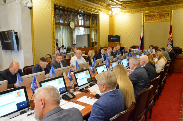 Состоялось внеочередное заседание Ивановской областной Думы