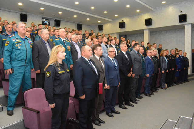 Пожарная охрана отмечает 374 годовщину со дня образования Пожарная охрана отмечает 374 годовщину со дня образования
