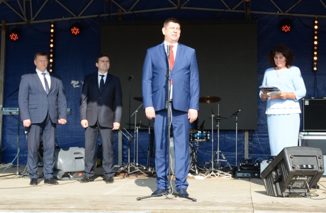 Виктор Смирнов поздравил тейковчан с Днем знаний и 100-летием города