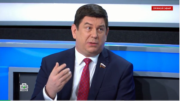 Сенатор Виктор Смирнов принял участие в обсуждении перспектив дистанционного обучения