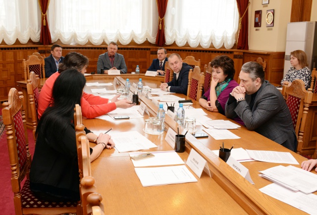 В рамках подготовки к очередному пленарному заседанию комитет по бюджету рассмотрел ряд вопросов В рамках подготовки к очередному пленарному заседанию комитет по бюджету рассмотрел ряд вопросов
