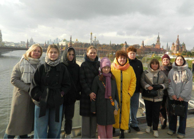 Победители конкурса «История семьи в истории страны: сороковые роковые» посетили Москву с экскурсионной поездкой
