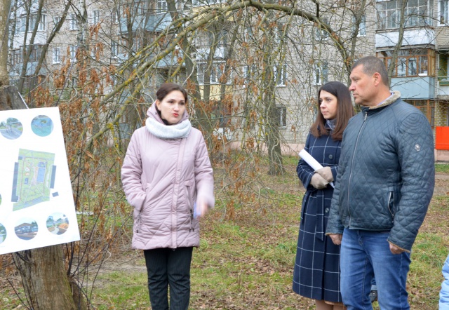 В Иванове обсудили проект благоустройства сквера на улице Парижской Коммуны В Иванове обсудили проект благоустройства сквера на улице Парижской Коммуны