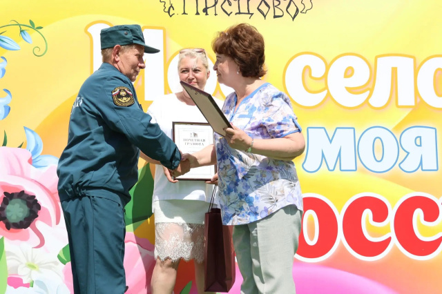Марина Дмитриева с рабочим визитом посетила Комсомольский район