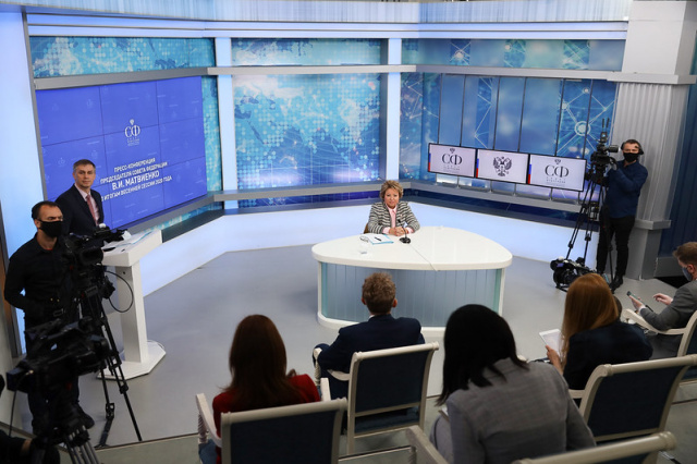 Валентина Матвиенко: Подавляющее большинство законов, разработанных и одобренных в этом году, имеет выраженную социальную направленность Валентина Матвиенко: Подавляющее большинство законов, разработанных и одобренных в этом году, имеет выраженную социальную направленность