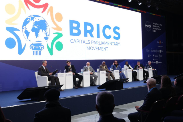 Марина Дмитриева участвует в  Международном муниципальном форуме БРИКС