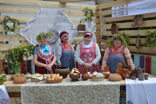 Марина Дмитриева поздравила жителей Писцово и Дуляпино с Днем села