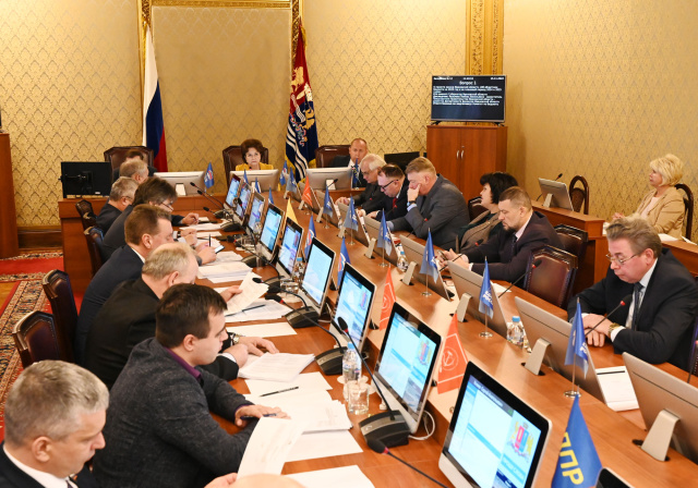 Закон об областном бюджете на 2023 год принят в первом чтении