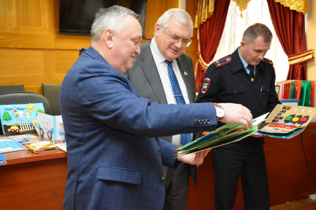 Подведены итоги ежегодного областного конкурса «Светофорчик»