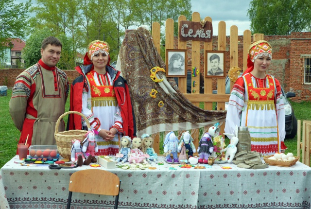 Фестиваль семейного творчества состоялся в Наволоках Фестиваль семейного творчества состоялся в Наволоках
