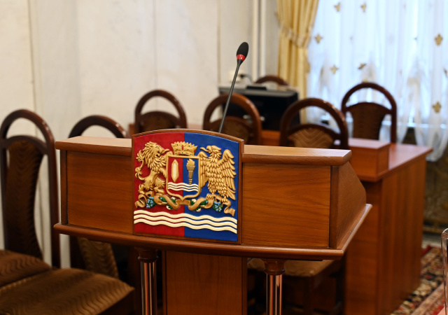 В Думе идет подготовка к рассмотрению в первом чтении  проекта областного бюджета 2023-2025 