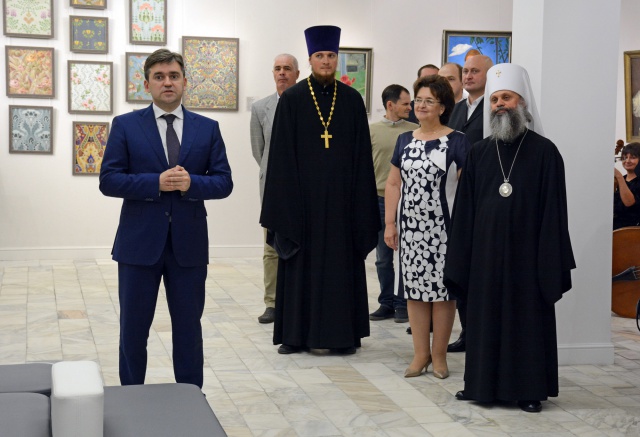 День семьи, любви и верности отметили в Ивановской области День семьи, любви и верности отметили в Ивановской области