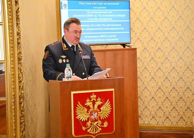 Начальник УМВД России по Ивановской области Владимир Жигайло выступил с отчетом в региональном парламенте